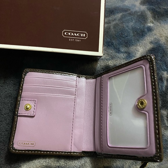 BEAUTIFUL BRAND NEW COACH WALLET STRAIGHT-OUT THE BOX‼️🔥🔥 - Picture 5 of 5